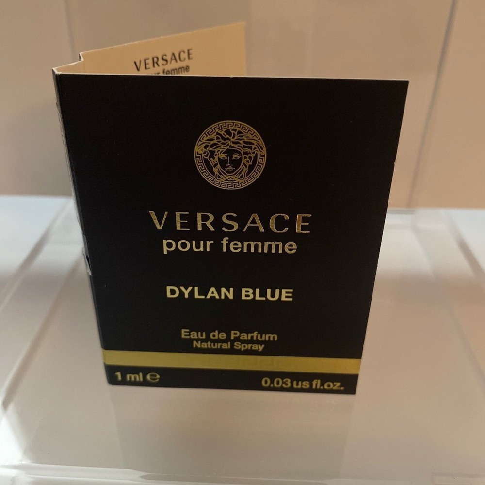 Versace dylan blue pour femme edp